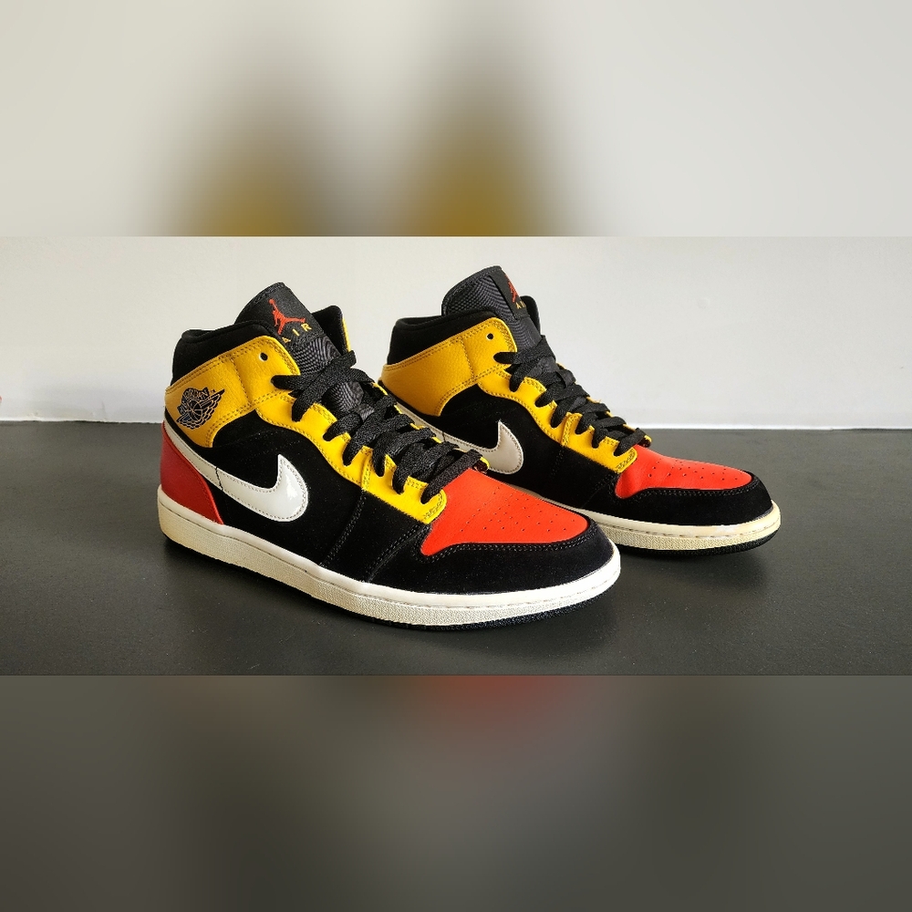 Nike Air Jordan 1 'Black Amarillo Orange'